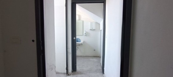 Коммерческая недвижимость 340м² в Фелино, Италия № 315877 17