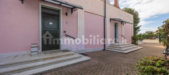 11 bedrooms Villa in Verona, Italy No. 222556 22