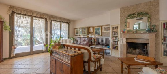 11 bedrooms Villa in Verona, Italy No. 222556 11