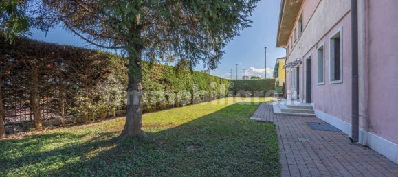 11 bedrooms Villa in Verona, Italy No. 222556 5