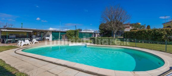 11 bedrooms Villa in Verona, Italy No. 222556 2