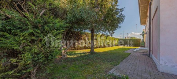 11 bedrooms Villa in Verona, Italy No. 222556 31