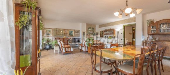 11 bedrooms Villa in Verona, Italy No. 222556 9