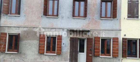 2 Schlafzimmer Haus in San Benedetto Po, Italy, Nr. 114248 3
