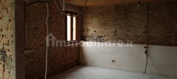 2 Schlafzimmer Haus in San Benedetto Po, Italy, Nr. 114248 9