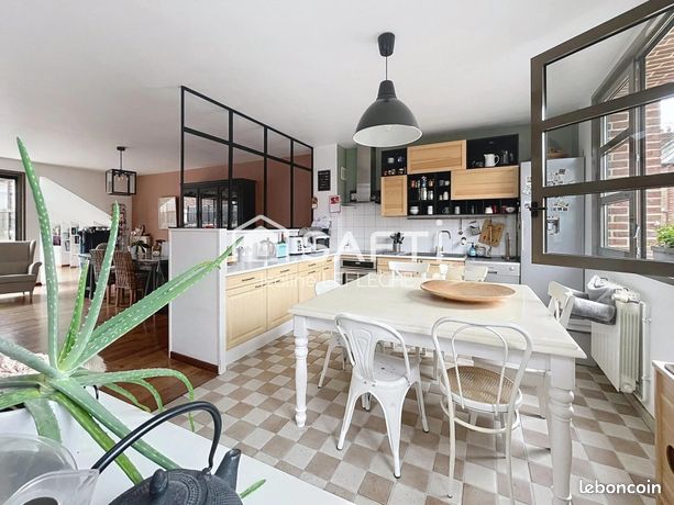 Casa de 4 dormitorios en Peronne, France No. 303059