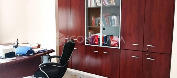 75m² Office in Castellana Grotte, Italy No. 29320 11