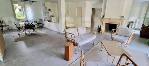 5 bedrooms House in Etiolles, France No. 322144 6