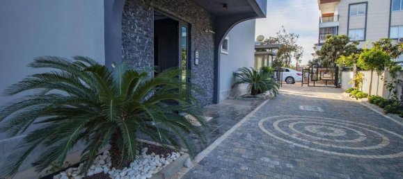 2 rooms Apartment in Oba, Turkey No. 16737 2