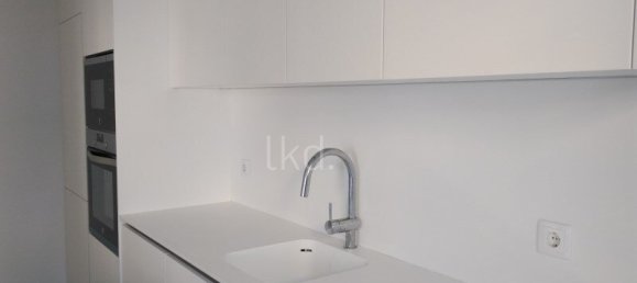 4 bedrooms Apartment in Porto, Portugal No. 78640 10