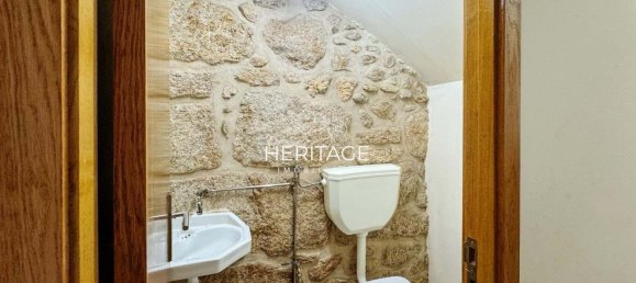 141m² Commercial property in Viana do Castelo, Portugal No. 241884 14