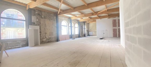 Studio in Vichy, France No. 329044 5