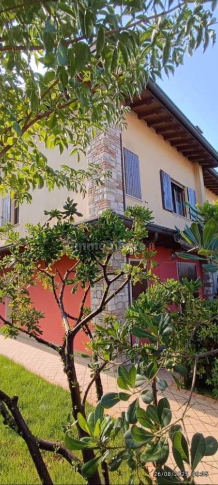 Villa de 4 dormitorios en Concesio, Italy No. 314326