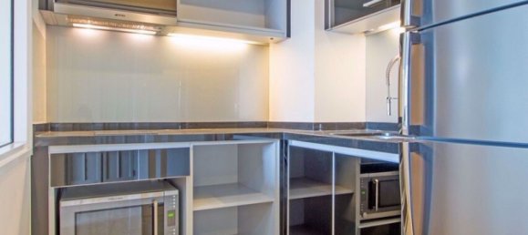 Apartamento com 1 quarto em condomínio em Khlong Toei, Thailand N.º 9575 6