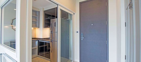 Apartamento com 1 quarto em condomínio em Khlong Toei, Thailand N.º 9575 7