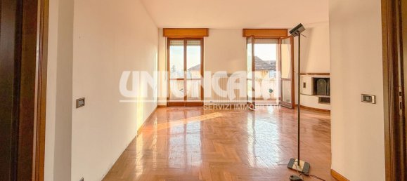 7غرفة فيلا في Rovellasca, Italy رقم 125711 3