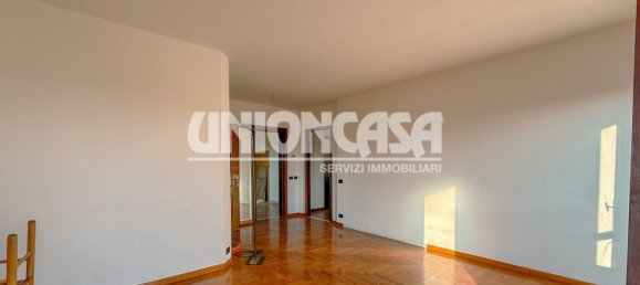 7غرفة فيلا في Rovellasca, Italy رقم 125711 4