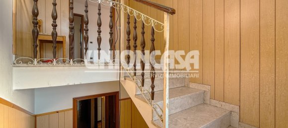 7غرفة فيلا في Rovellasca, Italy رقم 125711 14