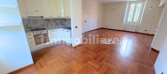 Apartamento T3 em Monza, Italy N.º 337470 5