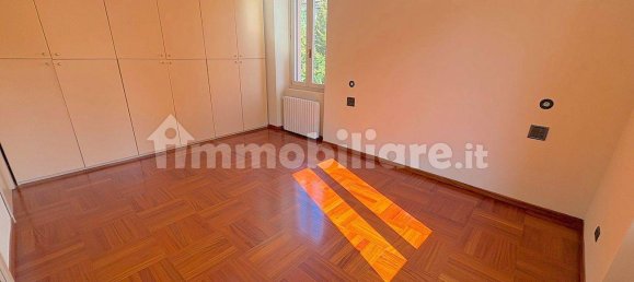 Apartamento T3 em Monza, Italy N.º 337470 11