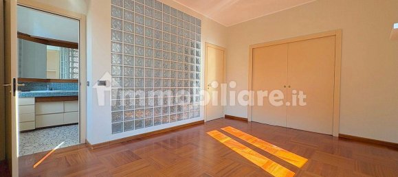 Apartamento T3 em Monza, Italy N.º 337470 14
