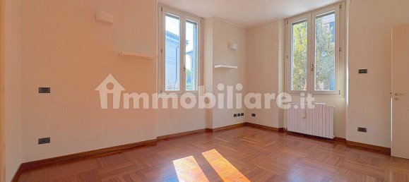 Apartamento T3 em Monza, Italy N.º 337470 9