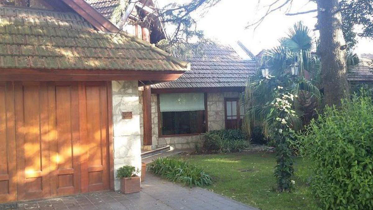 Дом с 3 спальнями в Мар-дель-Плата, Аргентина № 65606