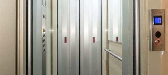 5 bedrooms Apartment in Catania, Italy No. 313240 9