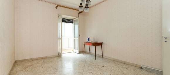 5 bedrooms Apartment in Catania, Italy No. 313240 24
