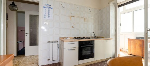 5 bedrooms Apartment in Catania, Italy No. 313240 36