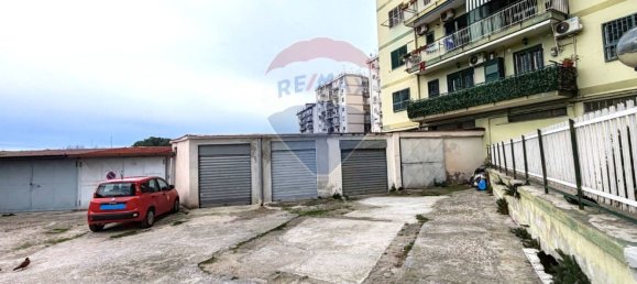 1 room Garage in Casoria, Italy No. 326125 2