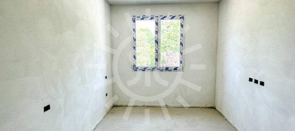 Дом с 4 комнатами в Конселиче, Италия № 1799 4