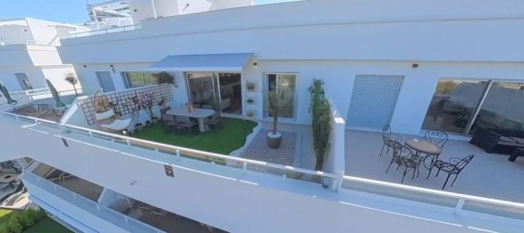 2 bedrooms Penthouse in Estepona, Spain No. 159531 15
