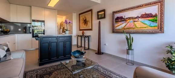 2 bedrooms Penthouse in Estepona, Spain No. 159531 6
