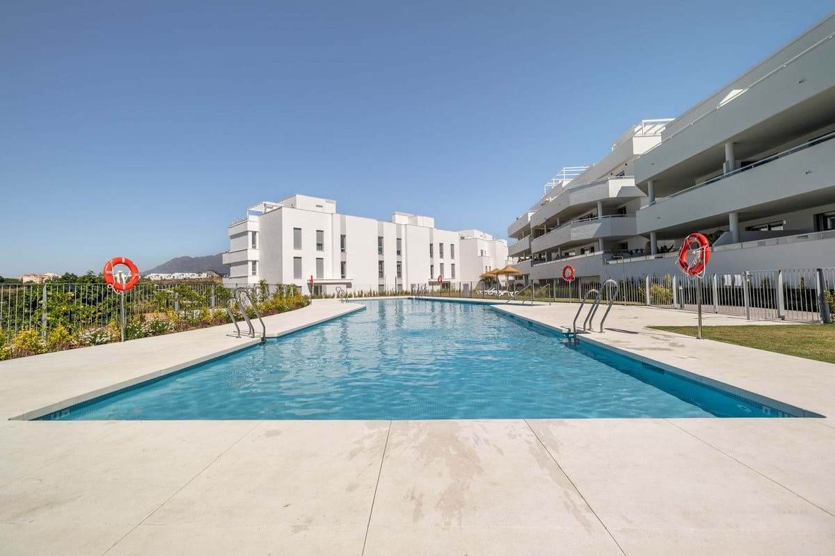 2 bedrooms Penthouse in Estepona, Spain No. 159531