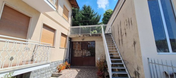 6 bedrooms Villa in Monticello d'Alba, Italy No. 349122 33