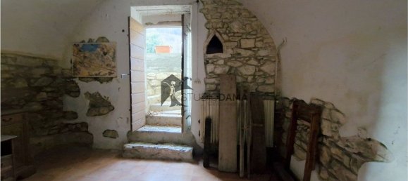 Дом с 11 комнатами в Боттичино, Италия № 164216 31