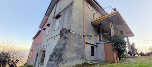 Дом с 11 комнатами в Боттичино, Италия № 164216 3