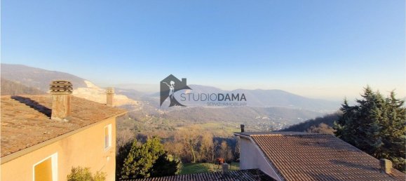 Дом с 11 комнатами в Боттичино, Италия № 164216 22