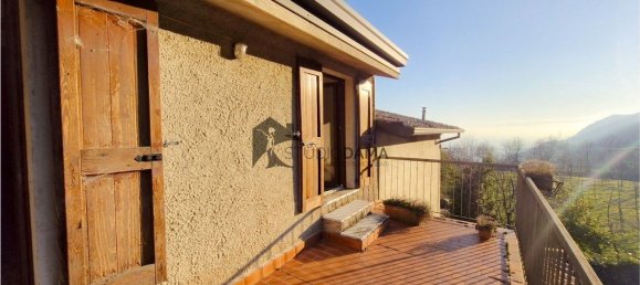 Дом с 11 комнатами в Боттичино, Италия № 164216 21