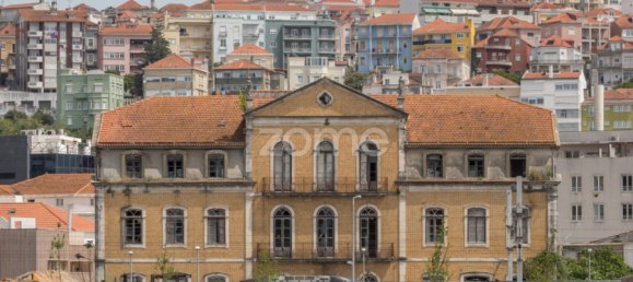 12 bedrooms Building in Coimbra, Portugal No. 60532 3