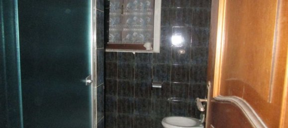 7-salle Appartement à Burago di Molgora, Italy No. 4126 23