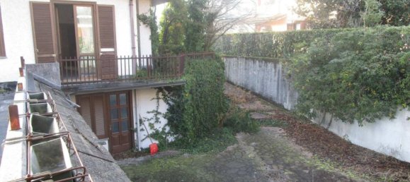 7-salle Appartement à Burago di Molgora, Italy No. 4126 17