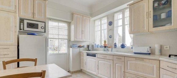 6 bedrooms Villa in Dinard, France No. 203089 4