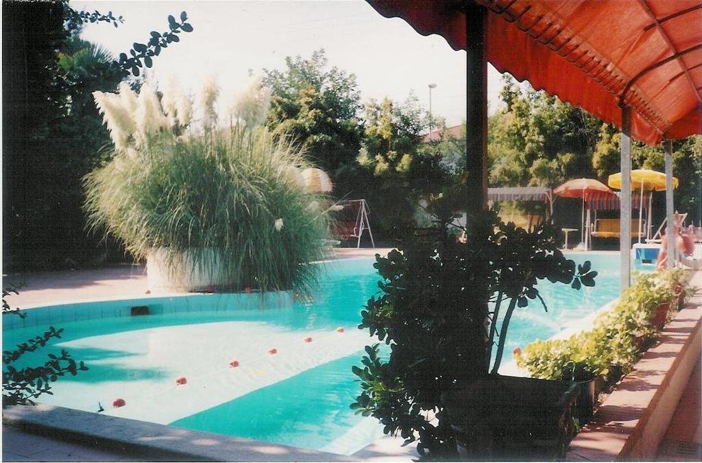 750m² Hotel in Rimini, Italy No. 64879