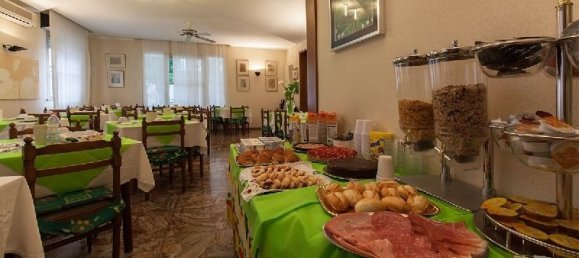 750m² Hotel in Rimini, Italy No. 64879 8