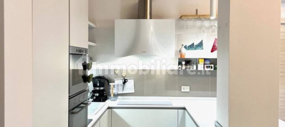 2 chambres Appartement à Verona, Italy No. 228654 9
