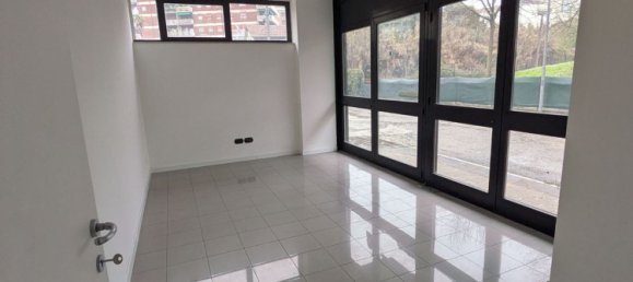 Escritório em Perugia, Italy 125 m² N.º 256371 3