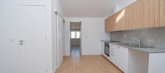 Studio in the Condo in Lisbon, Portugal No. 6578 6