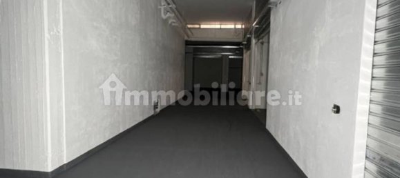 Garaje en Palermo, Italy 20 m² No. 335095 5